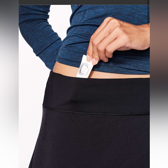Lululemon Circuit Breaker Skirt I|
(Regular) (13")
Black - Picture 4 of 9